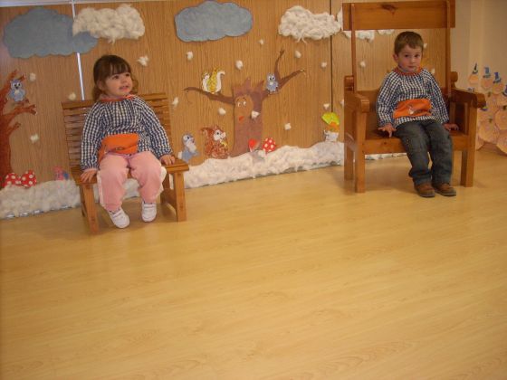 HOY LOS CUQUIÑOS DE LA ESCUELA INFANTIL DE BECERREÁ HEMOS TENIDO UN REGALO