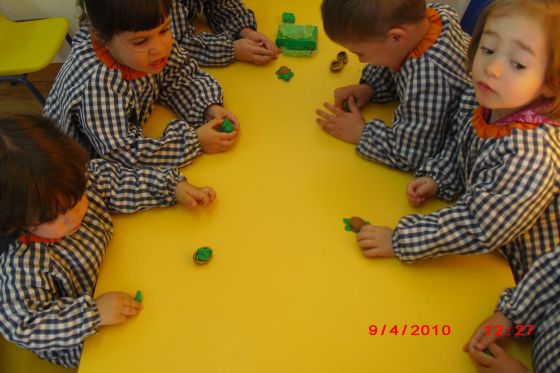 HOLA SON CONCHIÑA A MASCOTA DA ESCOLA INFANTIL DE SAVIÑAO