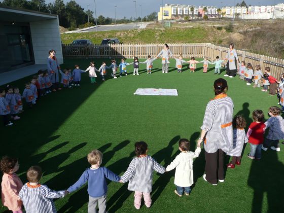 EN LA ESCUELA INFANTIL MUNICIPAL DE LA RAMALLOSA CELEBRAMOS EL DIA DE LA PAZ